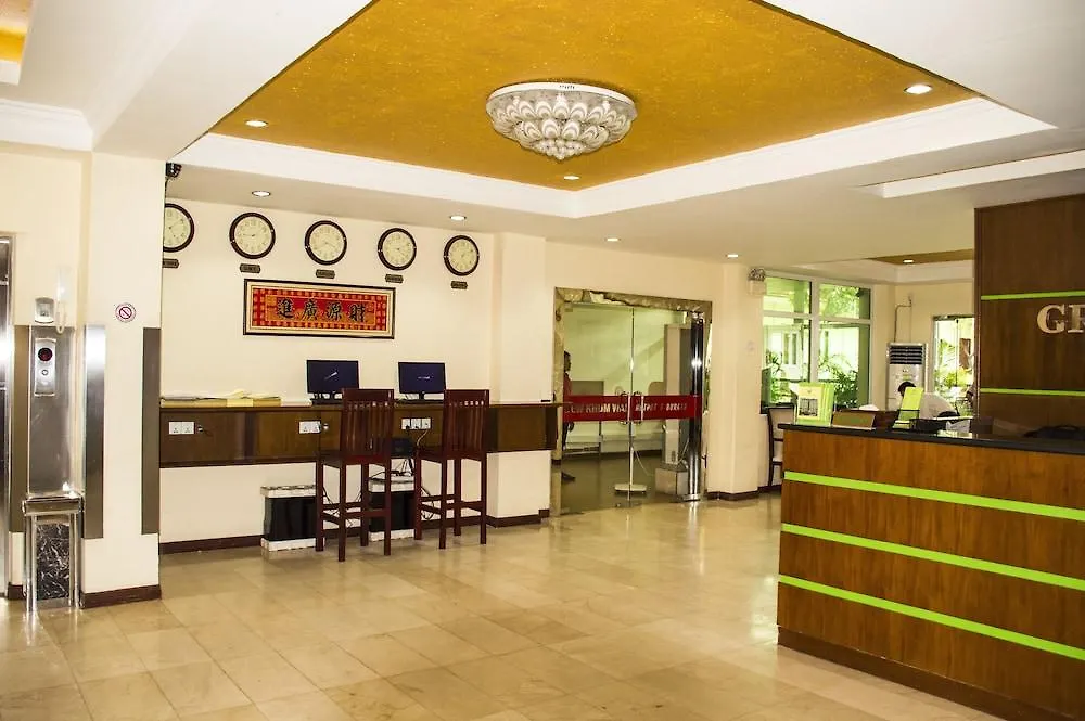Green Leaf Hotel Yangon